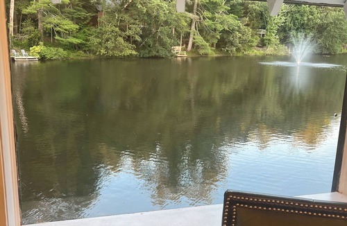 Flat Rock Condo | Tranquil Lakeside Waterfall Retreat-Leaf Season Is Here