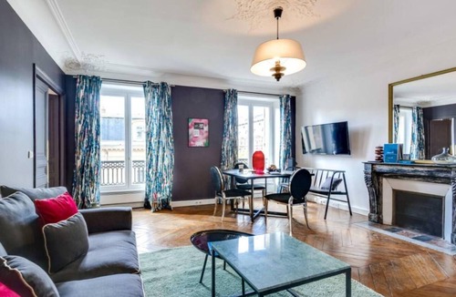Saint-Gervais Apartment | TRANQUIL LIVING ON RUE RIVOLI: UNVEILING PARISIAN CHIC IN LE MARAIS