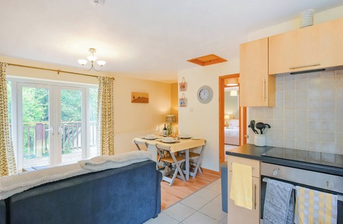 Aberdovey Cottage | Tranquil lodge with sea views.