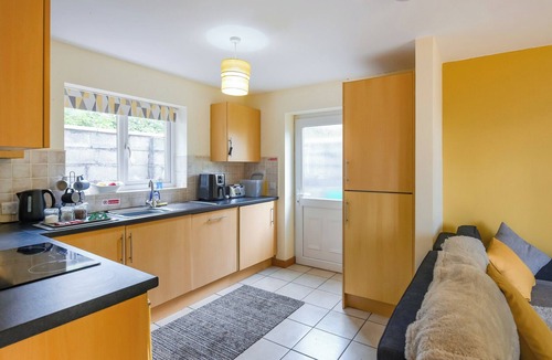 Aberdovey Cottage | Tranquil lodge with sea views.