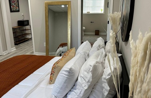 Douglasville Apartment | Tranquil Lower level suite w/Private entrance