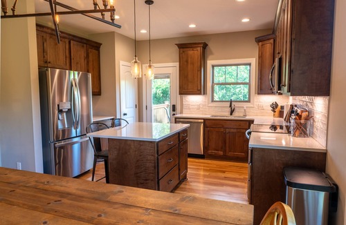 Greenbrier House | Tranquil Luxury on 6 Acres