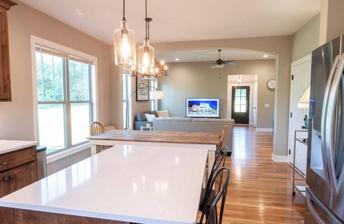 Greenbrier House | Tranquil Luxury on 6 Acres