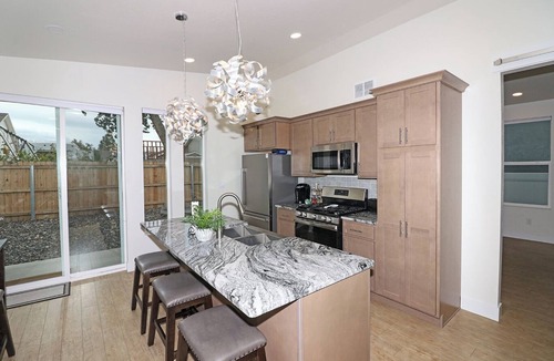 Grand Junction House | Tranquil Modern: Garage, Central, Allergy-Free