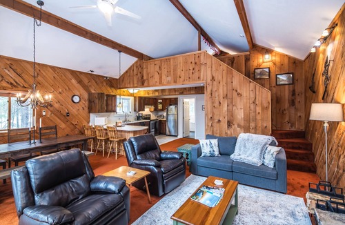 Londonderry Ski Chalet | Tranquil Mountain Chalet- fireplace, deck, sauna, hiking trails, close to skiing