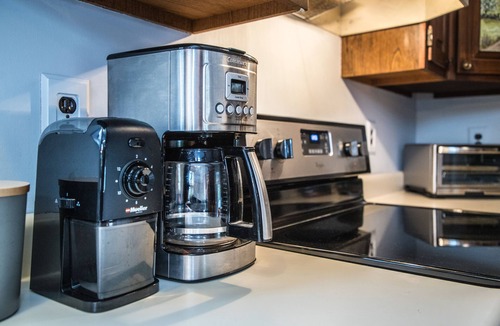 Londonderry Ski Chalet | Tranquil Mountain Chalet- fireplace, deck, sauna, hiking trails, close to skiing