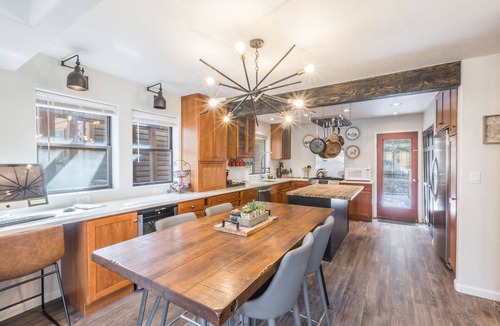 Ouray Condo | Tranquil Mountain Retreat | Deck with Views | Walk to Downtown Ouray