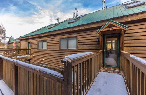 Ouray Condo | Tranquil Mountain Retreat | Deck with Views | Walk to Downtown Ouray