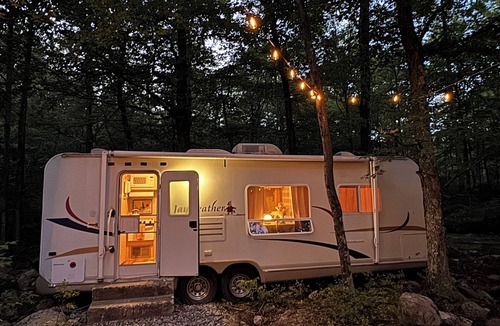 Pine Bush House | TRANQUIL MOUNTAIN SOLITUDE