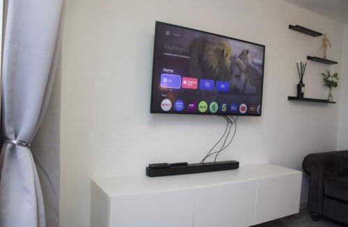 Walsall House | Tranquil Nest