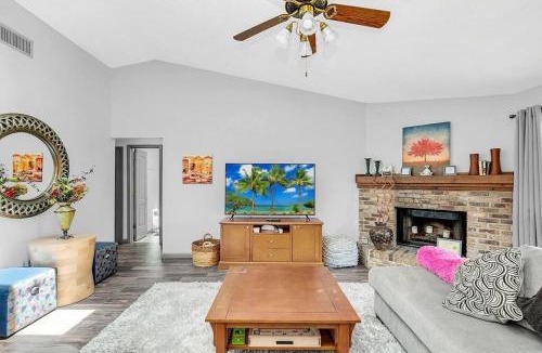 Goldenrod House | Tranquil Oasis 4BR Pool Home