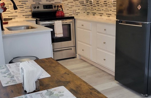 Denton Apartment | Tranquil Oasis close to TWU & UNT Modern 1 Bedroom Private Apartment