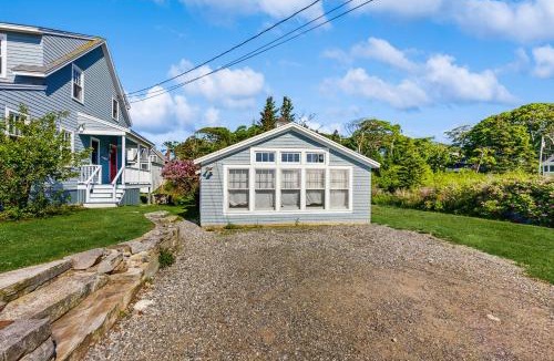 Ocean Point House | Tranquil Ocean Retreat