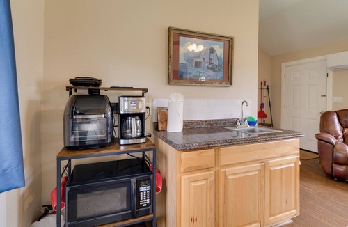 Waller Cabin | Tranquil Plantersville Cabin: Farm Animals On-Site