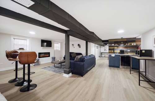 Chicago Apartment | Tranquil Portage Park Stay