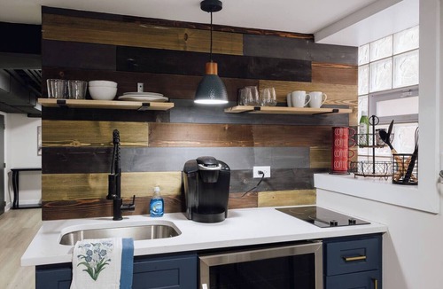 Chicago Apartment | Tranquil Portage Park Stay