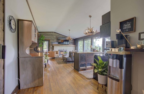 Newburgh Apartment | Tranquil/Private King Suite, Cozy, Riverfront w/hot tub,fireplace,firepit,trail.
