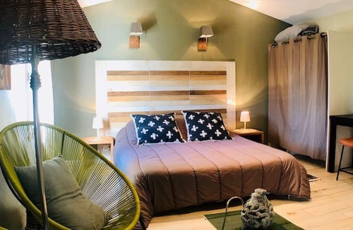 Beaucaire Other | Tranquil Provençal Retreat for 2: Modern Comfort in Idyllic Countryside