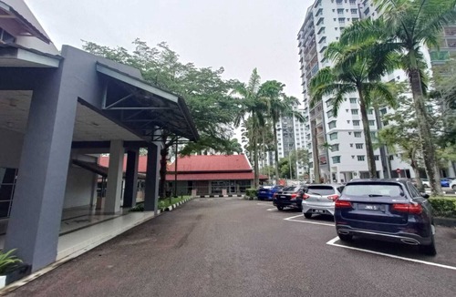 Central District Cabin | Tranquil Queen Room