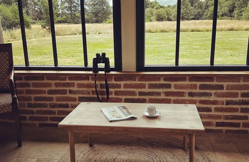 Jouy-le-Potier Cottage | Tranquil Retreat: Forest Views, PMR Friendly, Near Loire Castles & Orleans