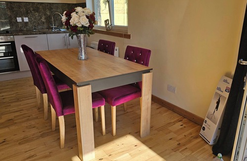 East Lothian House | Tranquil Retreat in Gorebridge