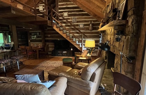 Dugspur House | Tranquil retreat, log home with lovely stream, Hillsville/Floyd VA