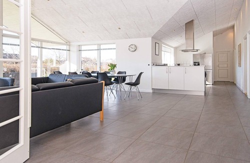 Hvidbjerg Strand House | Tranquil Retreat near Beach
