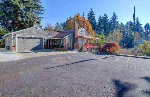 Washougal House | Tranquil Riverfront Retreat