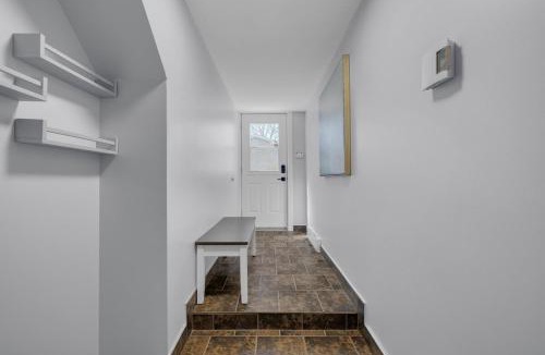 Saint John Apartment | Tranquil Sanctuary Sleeps 7 Nature & Convenience