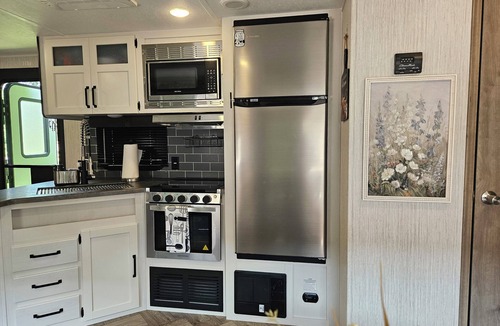 Conover House | Tranquil Stay Close to Hotspotsin charming Medway