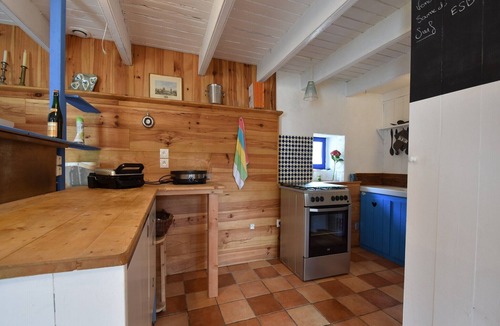 Cleden-Cap-Sizun House | Tranquil Stay Near Audierne