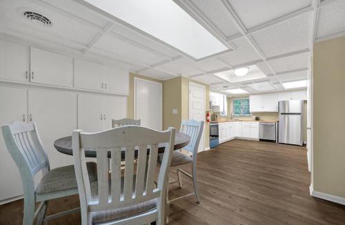 Gahanna House | Tranquil Stay in Columbus