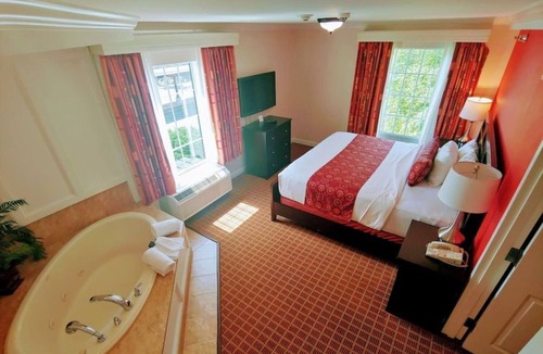 West Orange Hotel | Tranquil Stay with Gym at Wilshire Grand Hotel