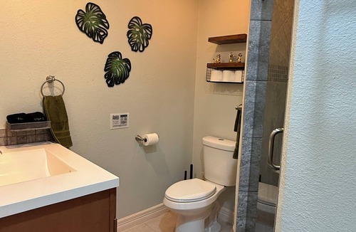 Louetta House | Tranquil Suite Private Bath + Entry