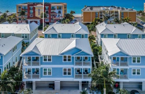 Redington Beach House | Tranquil Tarpon Cottage