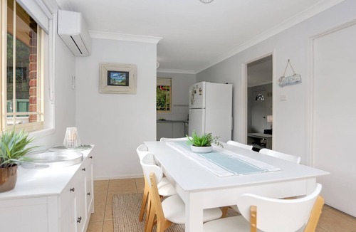 Tea Gardens House | Tranquil Times - Pets Welcome