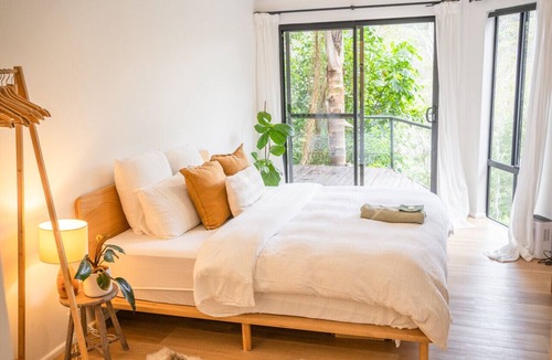 Hornsby House | Tranquil Treehouse Retreat