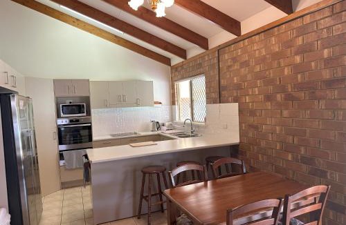 Tin Can Bay House | Tranquil Trevally