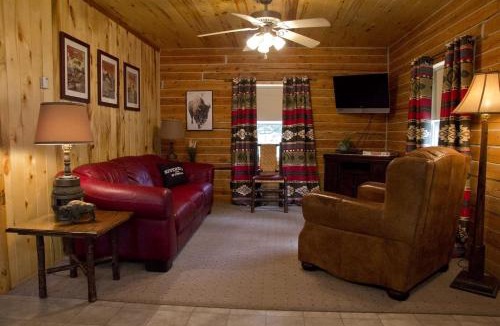 Riverside House | Tranquil Two Bedroom Cabin in Riverside, Wyoming