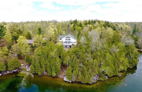 Gouverneur House | Tranquil Upstate NY Lake House