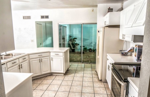 Orange Grove Park House | Tranquil Vista