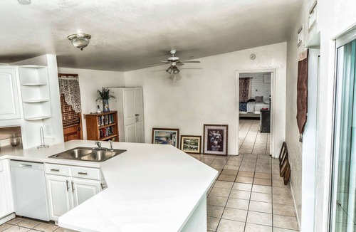 Orange Grove Park House | Tranquil Vista