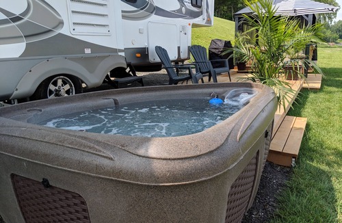 Clarence-Rockland Cottage | Tranquil Waterfront