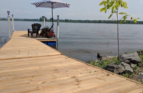 Clarence-Rockland Cottage | Tranquil Waterfront