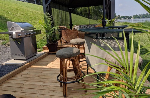 Clarence-Rockland Cottage | Tranquil Waterfront