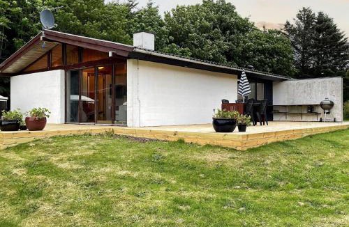 Thyholm House | Tranquil Waterfront Retreat-By Traum