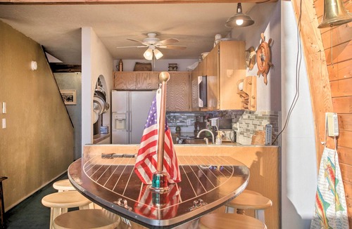 Bayview House | Tranquil Waters Float Home