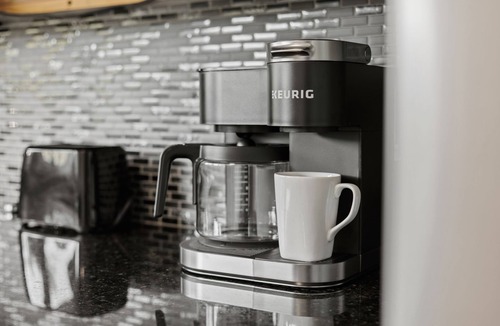 Jonesboro House | Tranquil Waters Lakehouse: Private Pool and Dock