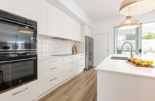 Mooloolaba House | Tranquil Whitehaven Retreat in Mooloolaba