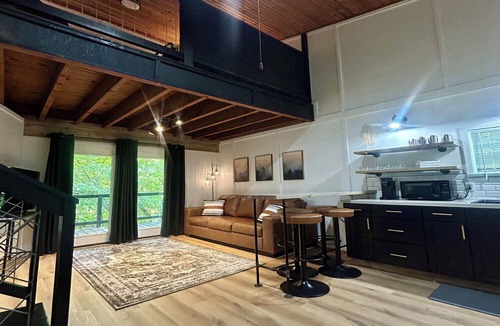 Gentry Cabin | Tranquil Wooded Cabin Retreat with Hot Tub & Fire Pit